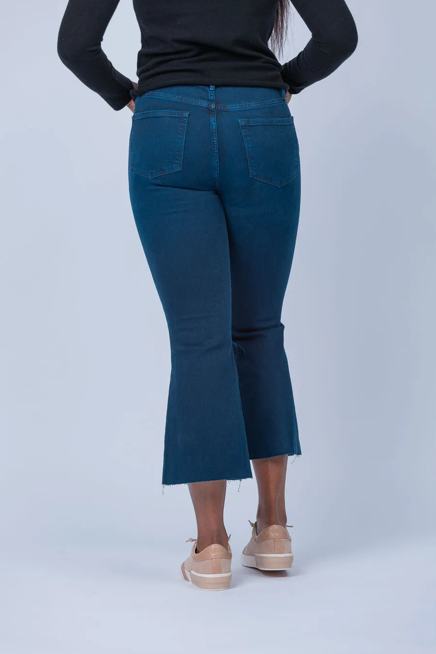 Frame Le Crop Flare Raw After Jeans in Fiona