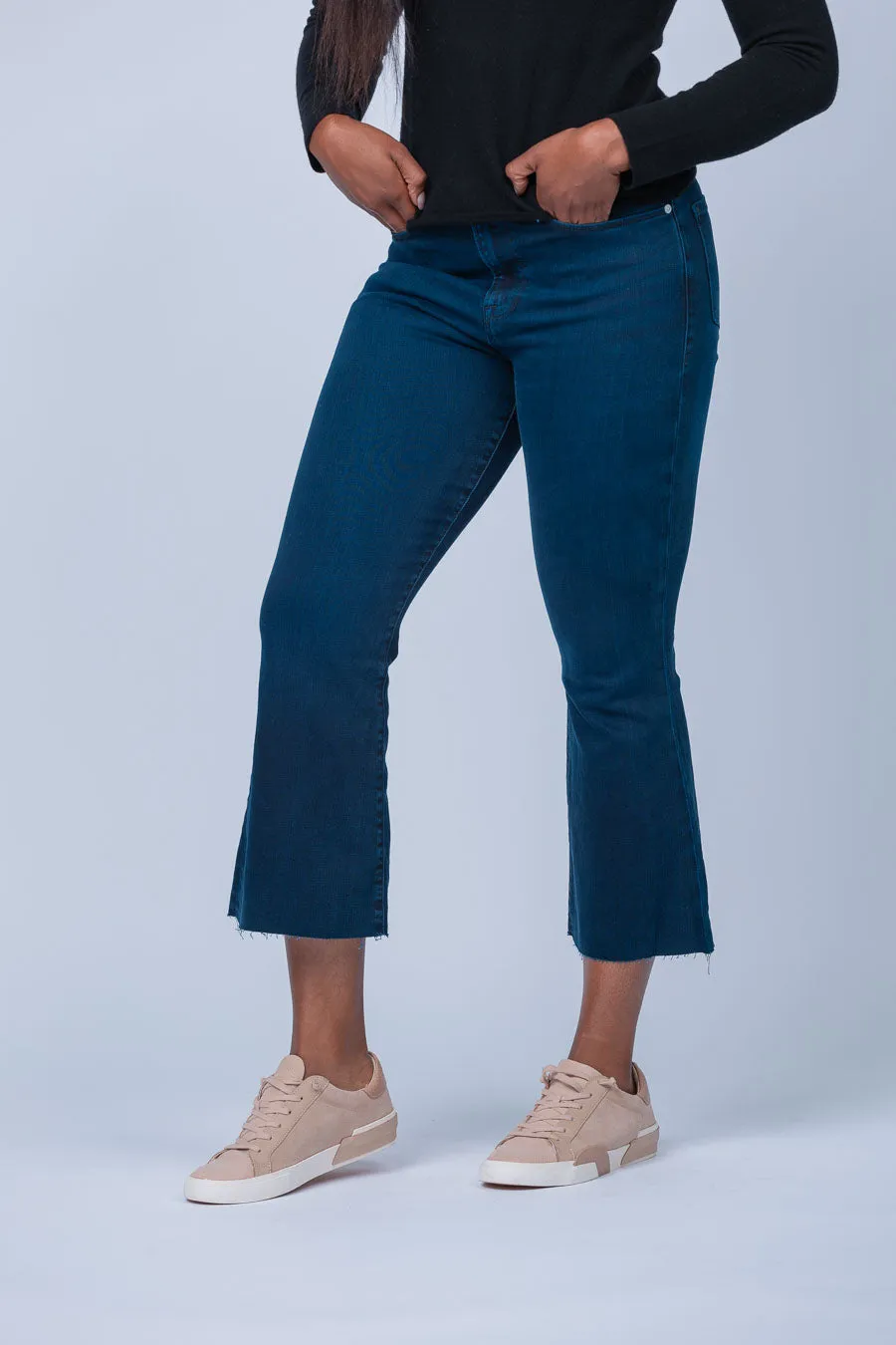 Frame Le Crop Flare Raw After Jeans in Fiona