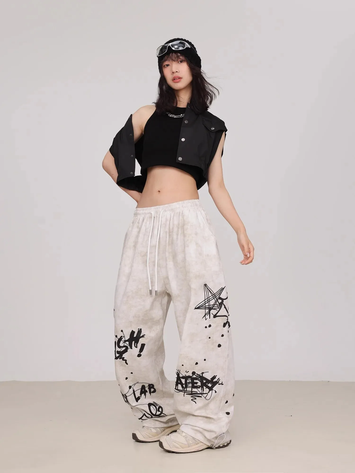 Graffiti Print Wide-Leg Sweatpants