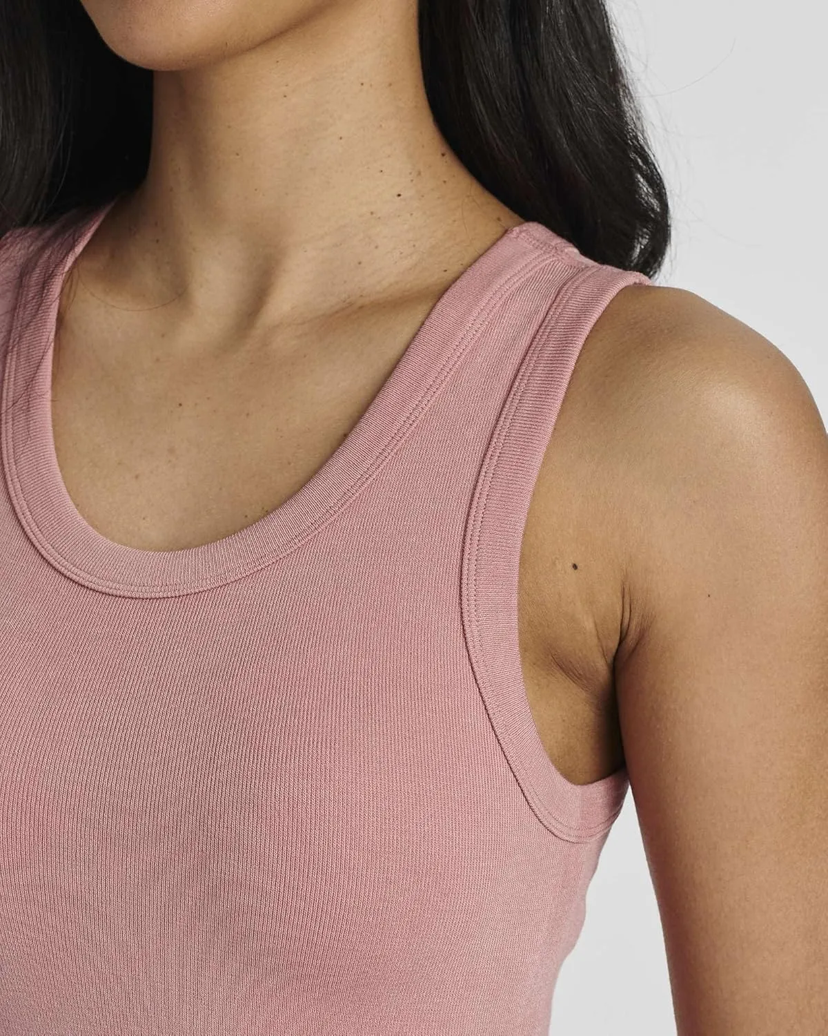 Real Essentials 5 Pack: Women's Seamless Ribbed Sleeveless Cropped Scoop Neck Tank Top - Casual Crop Top