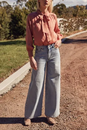 Zoe Kratzmann Trump Jean - Washed Denim